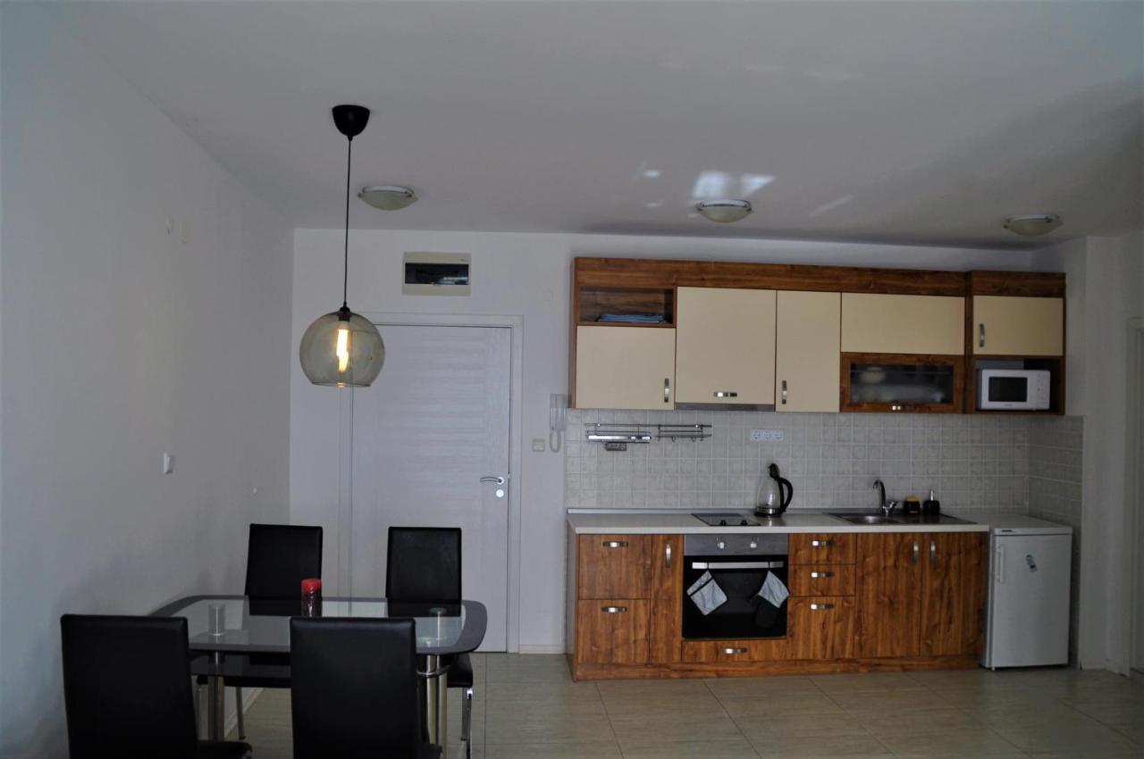Private Apartment In Green Life Beach Resort โซโซโปล ภายนอก รูปภาพ