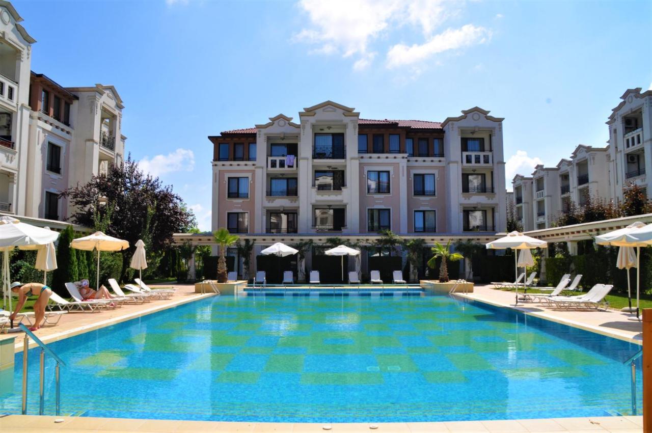 Private Apartment In Green Life Beach Resort โซโซโปล ภายนอก รูปภาพ