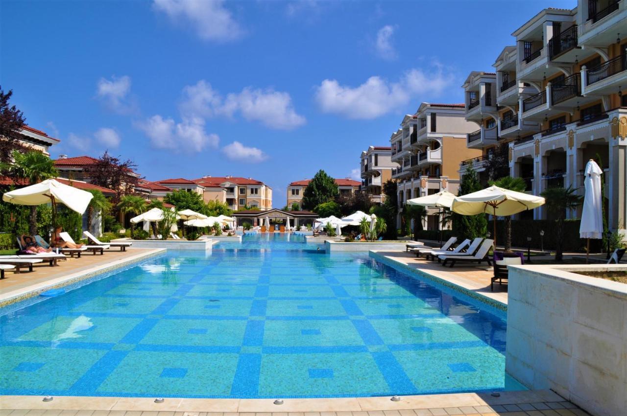 Private Apartment In Green Life Beach Resort โซโซโปล ภายนอก รูปภาพ