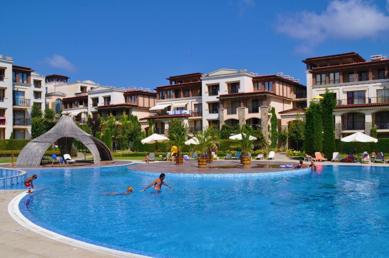 Private Apartment In Green Life Beach Resort โซโซโปล ภายนอก รูปภาพ